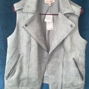Philosophy NWT Gray Cropped Vest